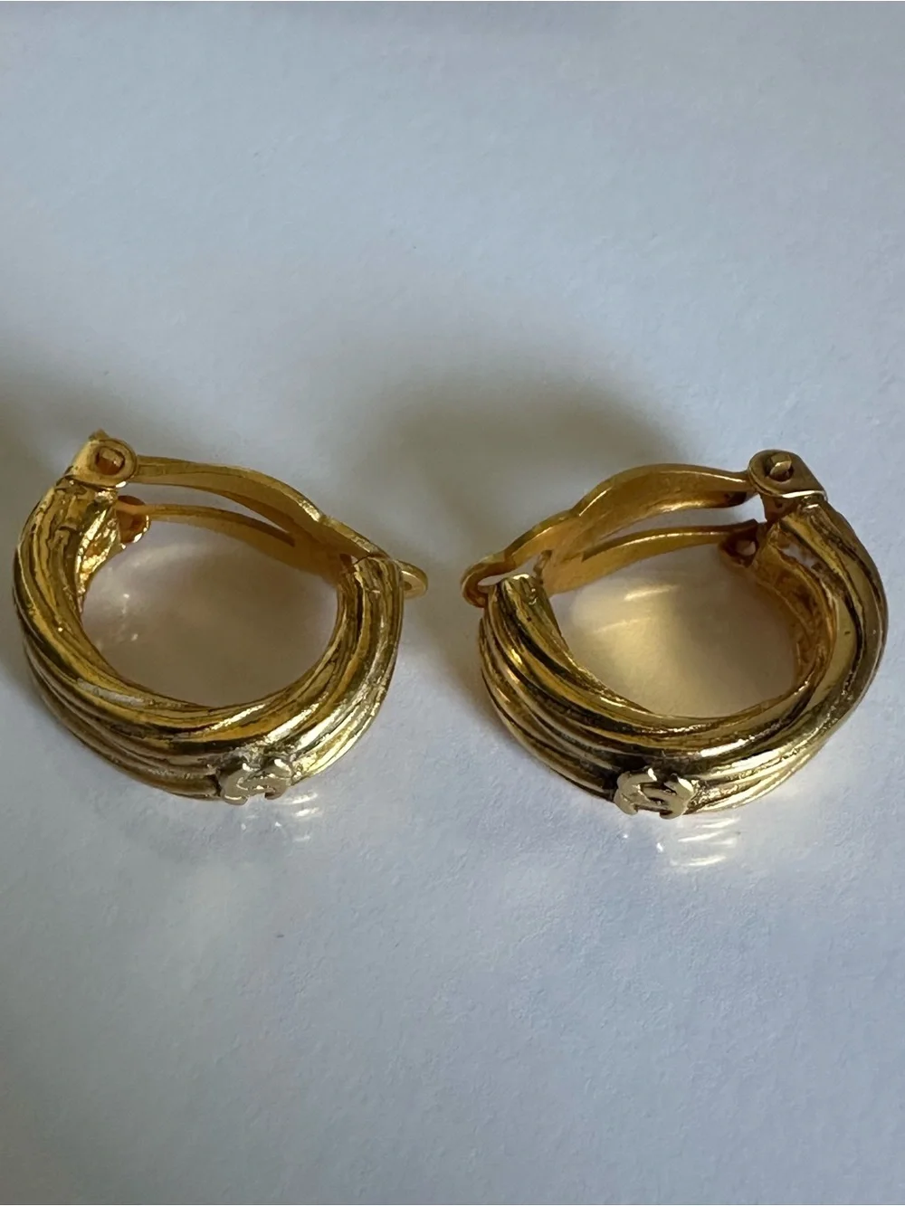 Vintage CHANEL 93P Gold Plated Ribbed CC Hoop Clip-On Earrings w/ Box